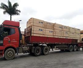 广东广州陶总预订的辐射松建筑木方整车已发货，请注意查收